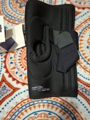 DonJoy Lateral J Patella Support Knee Brace Drytex Adjustable Black Size L