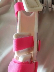 Ultraflex Pediatric LEFT & RIGHT Elbow/Arm Brace Girls Pink Hearts. K9