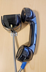 New Walker Equipment Hearing Aid Compatible Telephone Handset – Wall Mount – Pla