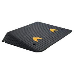 VEVOR Upgraded Rubber Threshold Ramp, 4″ Rise Door Ramp with 1 Channel