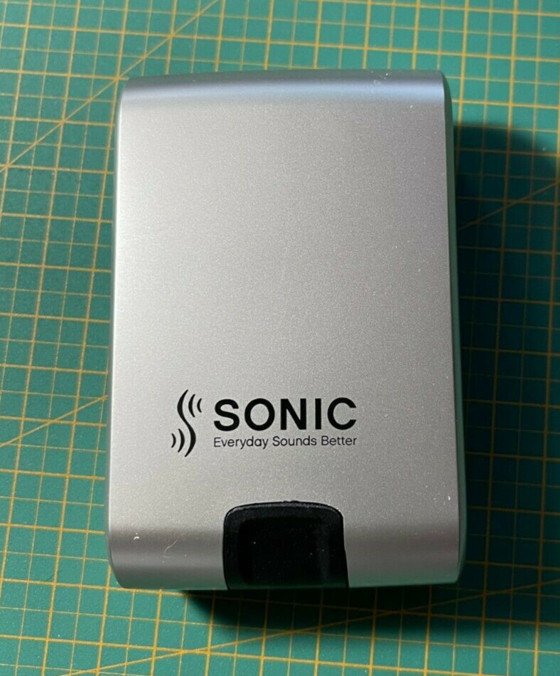 Hardcover Hearing Aid Case Sonic Push Button Spring Silver/Black 3.5″ x „2 x 1“