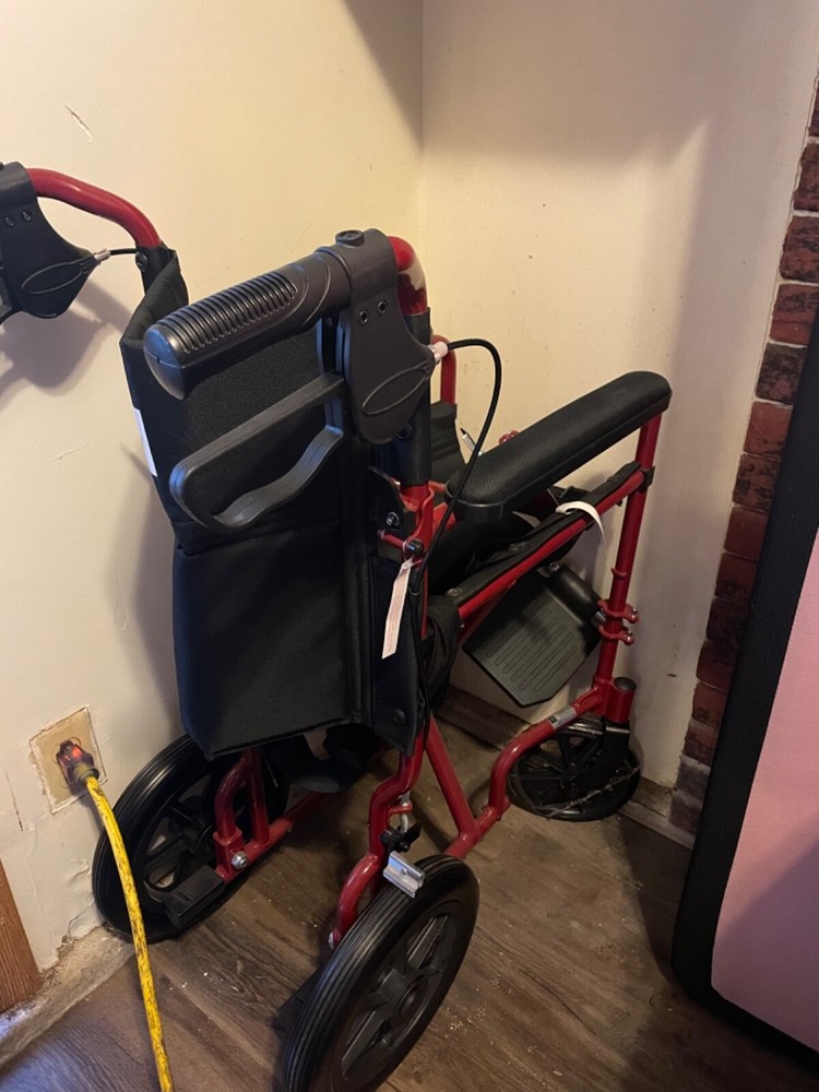 Medline MDS808200F3R 19in. Ultralight Transport Wheelchair. Used once.