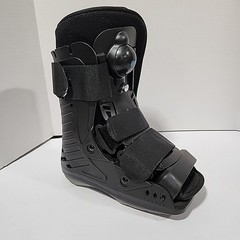 Coretech 360 EXO Walker Short Boot Women’s Size Small Left Build In Pump