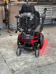 QUANTUM Q6 EDGE 3 POWER – LIFT -TILT – LEGS -MANUAL 20 DEGREE RECLINE – LIGHTS!