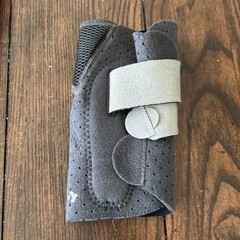Mueller Sport Care Adjustable Ankle Stabilizer One Size