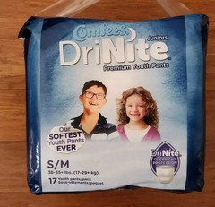 Comfees DriNite Juniors Premium Youth Diapers S/M 38-65+ lbs. 17 per pack