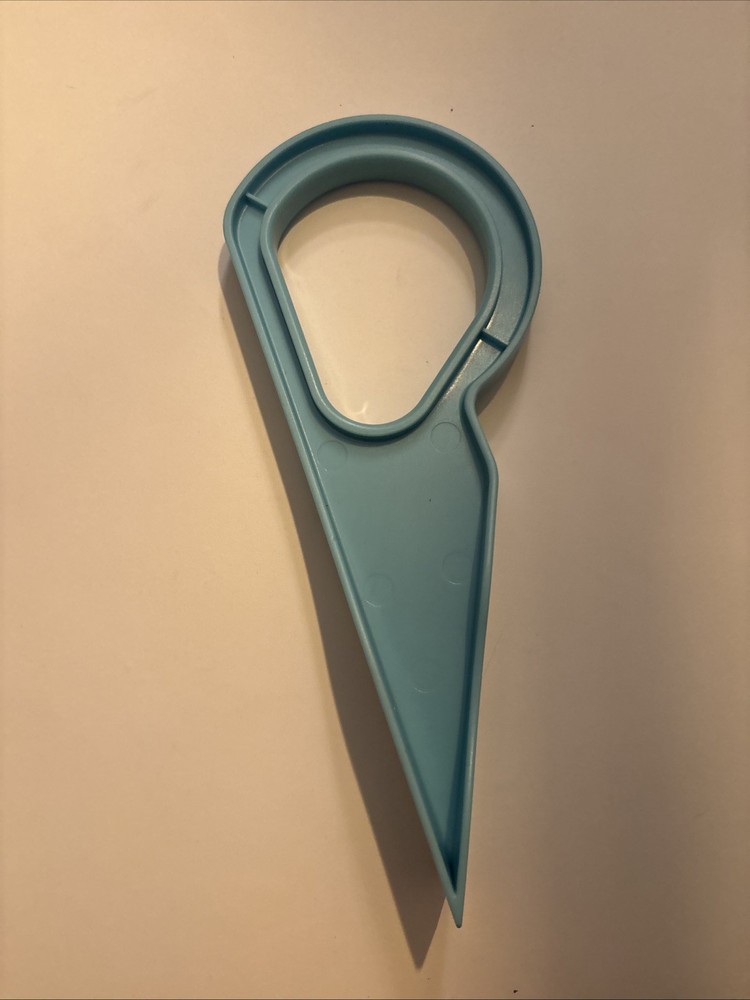 Mattress Lifter Tool for Easy Sheet Changing & Bed Making – USA Made