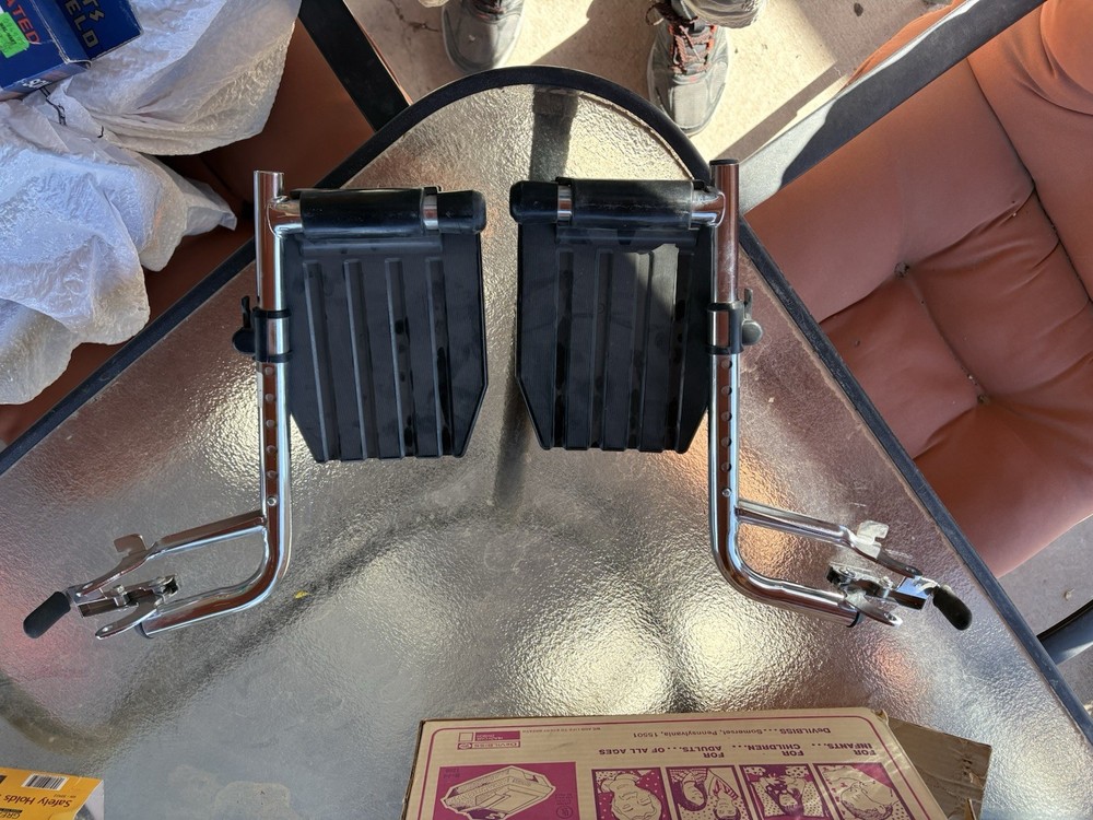 Wheelchair Footrest/Footplate Set Pair w/ Mounting Hardware Black/Silver