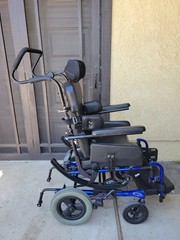 Quickie Iris Recline Tilt in Space Wheelchair 17″ x 16″ Or 15″ ? Used 17″x16″