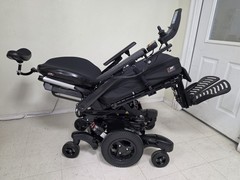 Quickie Q700M Power Wheelchair 12″ Seat Lift Tilt Recline Mint Condition
