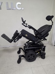 2025 Quantum Edge 3 iLevel Stretto Power Wheelchair Only 2.4 Miles