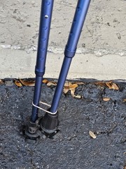 Ergoactives 7G Ergobaum Black Adult Forearm Crutches – Shock Absorbing Design.