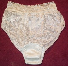 2 Pair Womens Ivory Size 8 / Large Incontinence Lace Frt & Waist Nylon Pantie