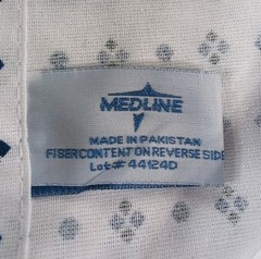 Medline 2-Pack Demure Print Hospital IV Gown One Size Fits All pockets tie snaps