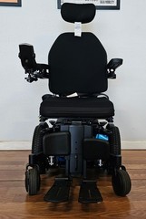 Quantum Edge 2.0 Powerchair – USED