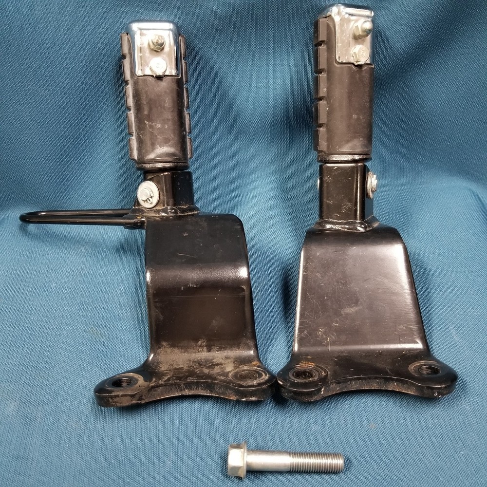 Left and Right Rear Passenger Foot Rests for Motorcycle Assembly Unbranded