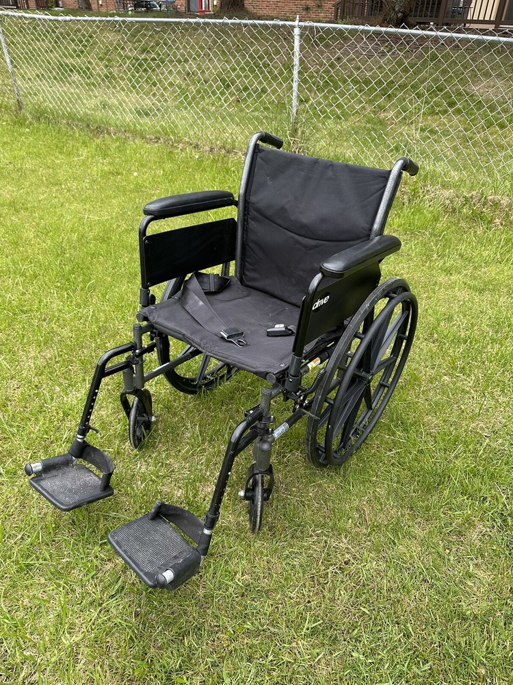 Drive Medical Sport Wheelchair