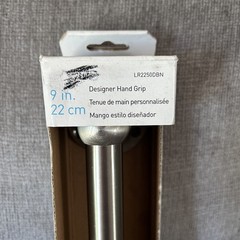 Moen Home Care 9 Inch Designer Hand Grip Brushed Nickle 250 Lb Capacity