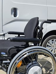 NICE- Invacare X4 Wheelchair W/ Alber E 35 E-Fix Power Assist Wheels 18″x18″