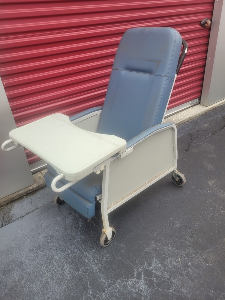 Lumex 3-Position Medical Recliner, Reclining Geri Chair with Wheels, Blue Ridge