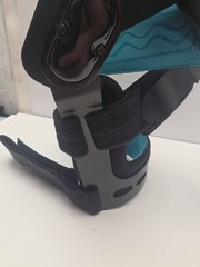 Orthomen OA Unloader Hinged Knee Brace Right Medium