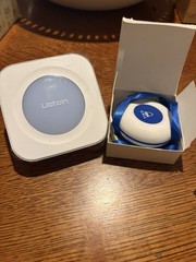 Liotoin Wireless Caregiver Call Button System, Flashing Lights, Base+Button