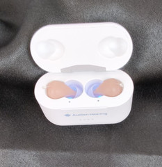 Audien Atom PRO 2 OTC Rechargeable CIC Hearing Aids White w/Charging Case #W5269