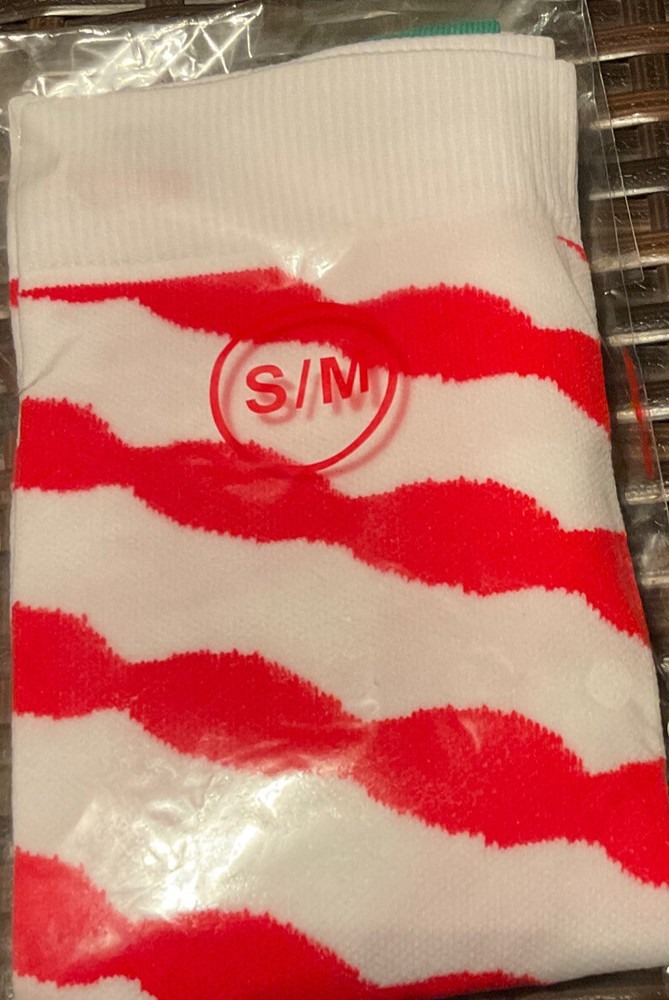HLTPRO Elite Performance Compression Socks..S/M..New..Unisex. Red/White Stripes