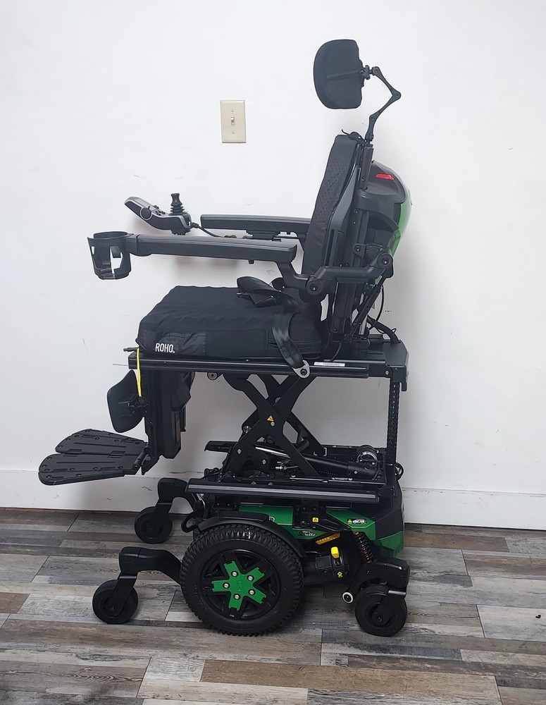 QUANTUM EDGE 3 STRETTO ILEVEL WHEELCHAIR,POWER TILT, RECLINE,LEGS,LIFT.