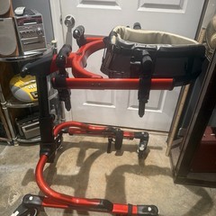 Rifton Pacer K630 Pediatric MEDIUM Gait Trainer 150 Lb Weight limit Gently Used