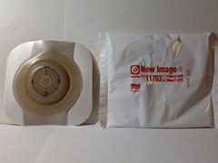 #11703 HOLLISTER CERA PLUS SKIN BARRIER, SOFT CONVEX W/TAPE. EXP. 2031