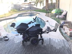 quantum q6 edge 3 stretto power wheelchair I/level