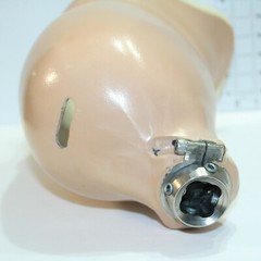 MINT ABOVE-KNEE CLEAN LARGE OFFSET PROSTHETIC SOCKET w OSSUR ADAPTER / BASE