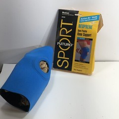 Futuro Knee Support Adult Size Med 14 1/4-15 1/2″ Blue Black Reversible Air Vent
