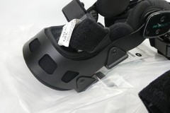 Vive Health Coretech 845 OA Knee Braces Right & Left Pair Size Medium Open Box