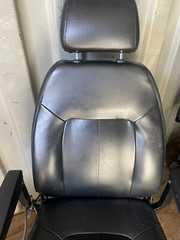 Shoprider Streamer Sport Mid Size Power Wheelchair 300 lb Capacity New Batteries