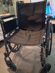 Midline Foldable Manuel Wheelchair 24″ CM