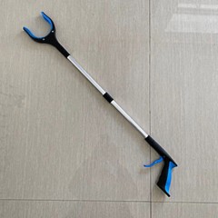 Grab Tool 32 Inch Foldable Grabber Outdoor and Indoor Trash Picker Grabber