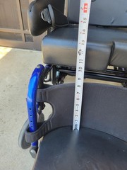 Quickie Iris Recline Tilt in Space Wheelchair 17″ x 16″ Or 15″ ? Used 17″x16″