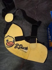 Velpeau B-Duck Arm Sling Rapid Recovery Brace Youth Kids Size 2XS RH Yellow Duck