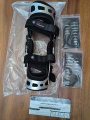 Unite Medical Double Upright Knee Orthosis, Right, Small, L1845/L1852 NEW