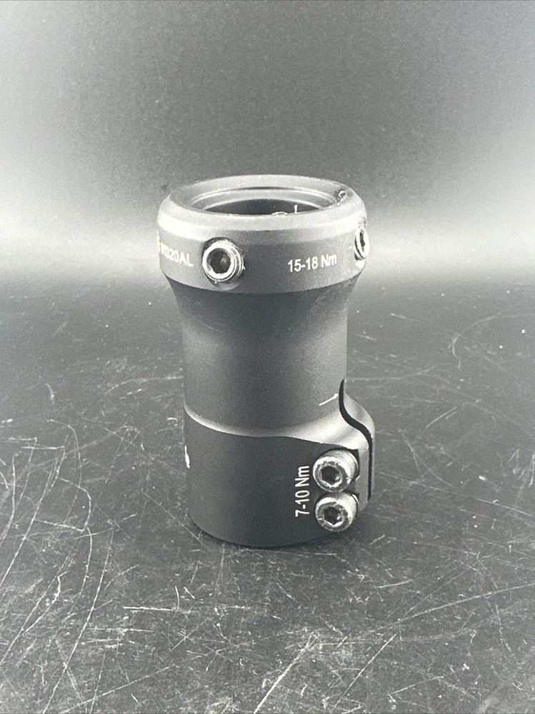 Trulife Adjustable Height Prosthetic Tube Clamp. 30mm Part, AAA100 Part Number