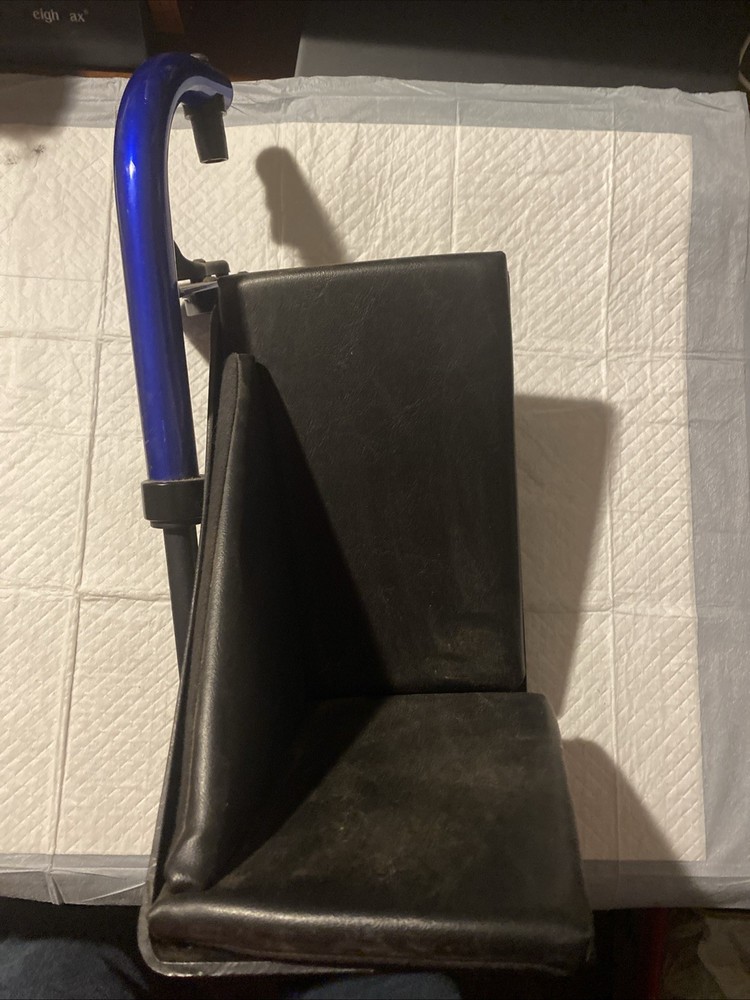 Quickie Iris Blue Right Manual wheelchair Legrest Footrest Leg Foot Rest