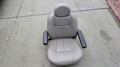 Pride Jet 2 Seat in gray with a 19“ seat good condition