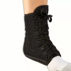 Pro-Tec Athletics Lightweight Lace-up Ankle Brace