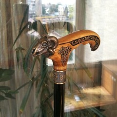 Metal walking stick cane solid brass bronze Ram Skull wooden handle black shaft