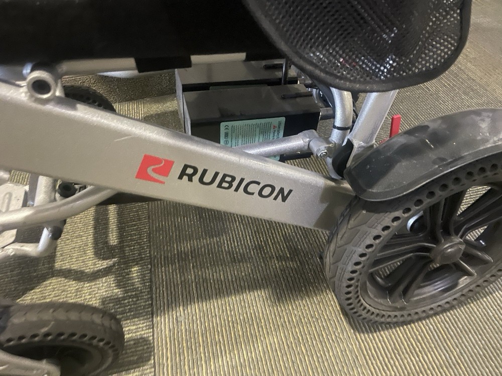 Rubicon DX14 Mobility wheelchair Foldable Headrest scooter dual motors, 20 mile