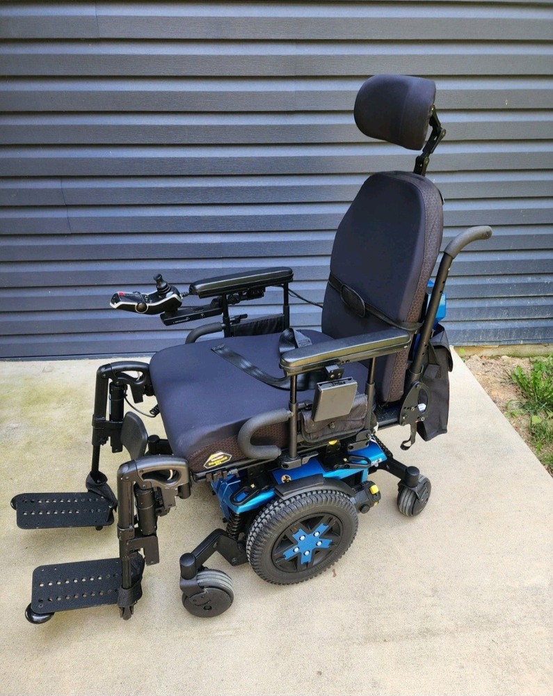 QUANTUM EDGE 3 STRETTO iLevel Wheelchair Power Tilt Recline Lift Legs Chair