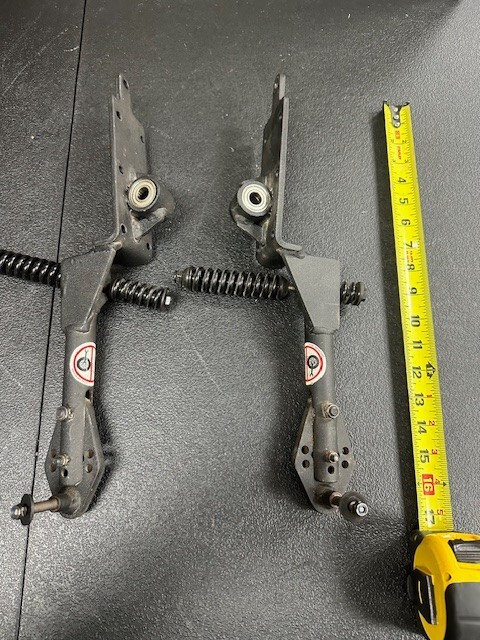 Pride Jazzy 1103 Ultra 1143 Jet 3 Pair Of Springs & Motor Mount Brackets B1