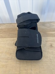 ProCare Squared Toe Post-Op Shoe Size: XS ( Wear on the left or right )
